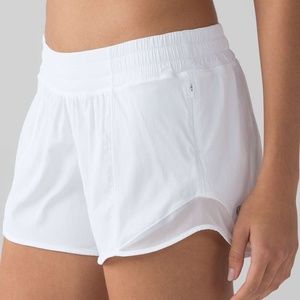 Lululemon Hotty Hot Short White